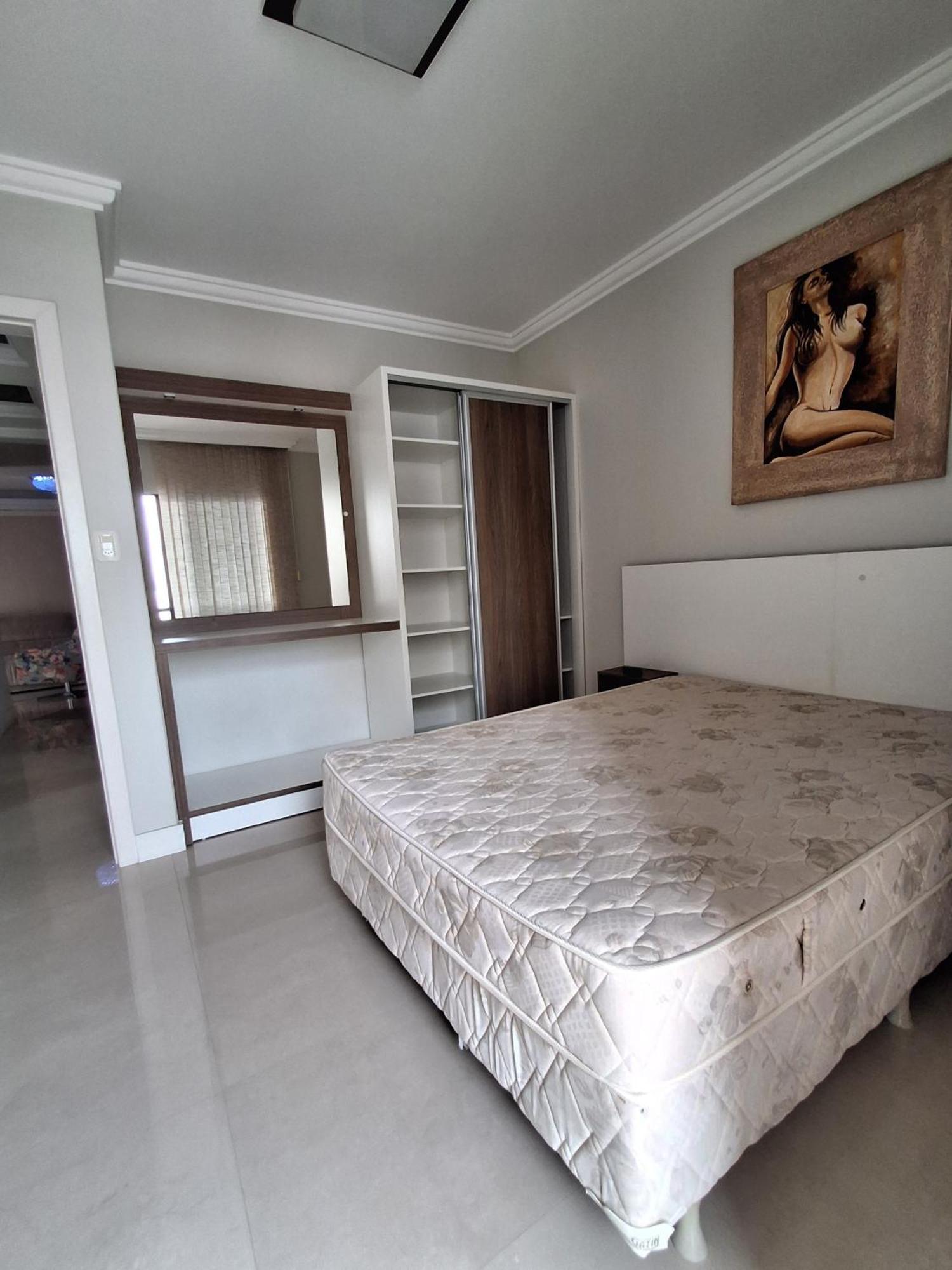 Apartamento Apto Com Sacada *